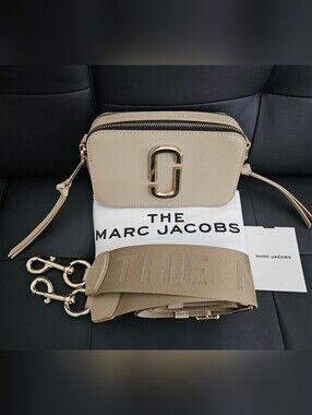 Authentic Marc Jacobs Snapshot Camera Bag